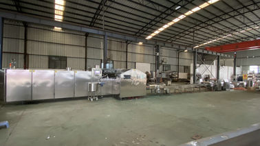 Ein guter Preis. 1800pcs/H 3,37 Kilowatt rollte Sugar Cone Making Machine With-Förderer Online